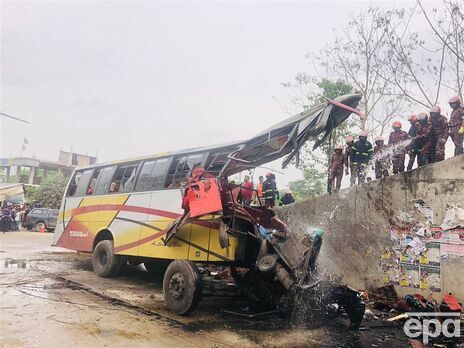 У Бангладеш у ДТП з автобусом загинуло щонайменше 19 людей