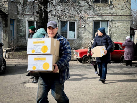 С начала полномасштабной войны Фонд передал более 173 тыс. наборов для жителей Донецкой области и тех, кто временно эвакуировался из региона