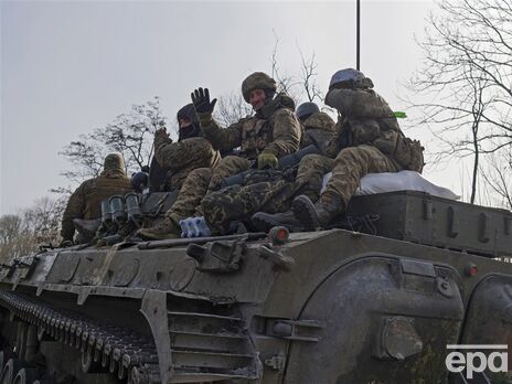 Украинские силы начали локальную контратаку западнее Бахмута. Российское наступление ослабевает – британская разведка