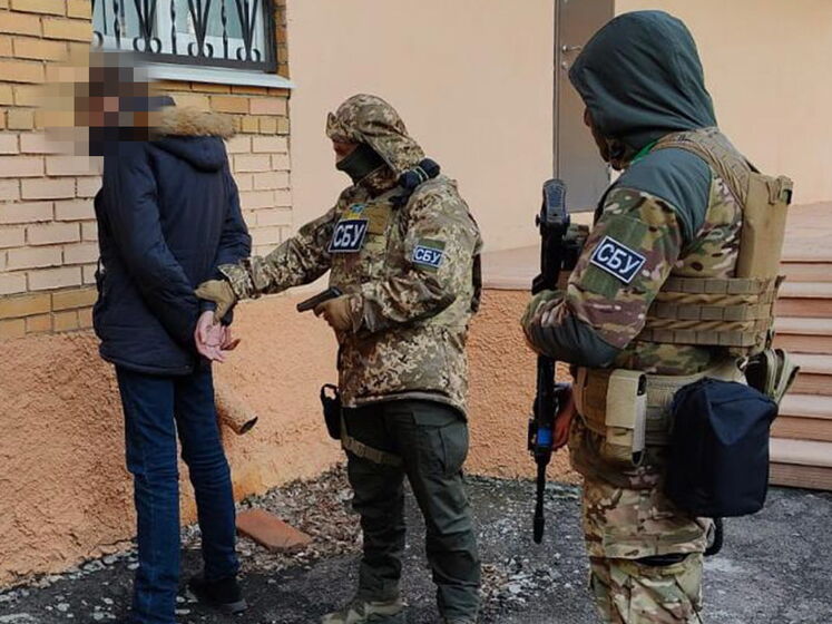 СБУ задержала предполагаемого корректировщика ракетного удара РФ по школе в Краматорске