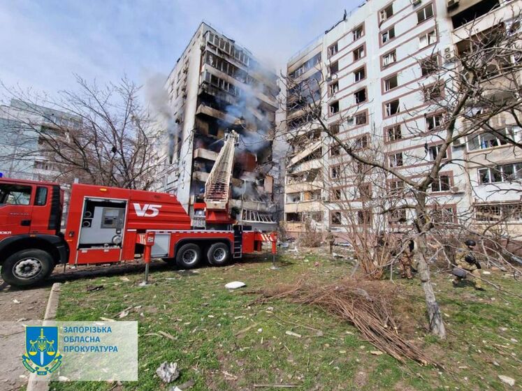 У Повітряних силах розповіли, чим Росія вдарила по житловому будинку в Запоріжжі. Офіс генпрокурора повідомив, що ракет було шість