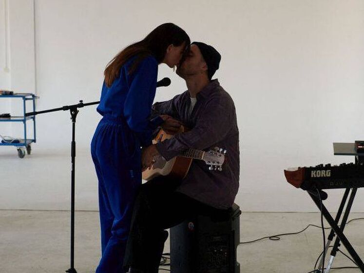 Дорофеева на концерте в Луцке спела вместе со своим новым бойфрендом. Видео