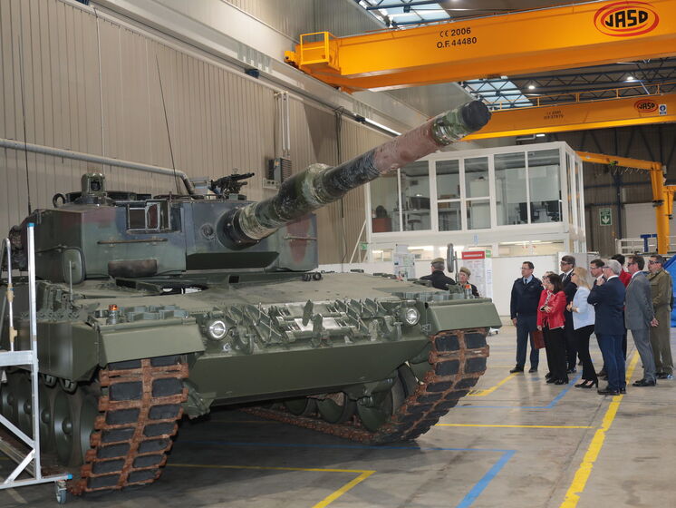 Іспанія передасть Україні шість танків Leopard 2A4 наприкінці наступного тижня – міноборони