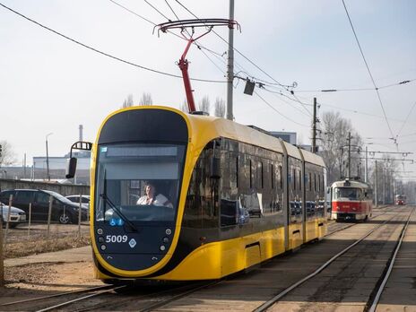 На вулиці Києва вийдуть трамваї зі сталі 