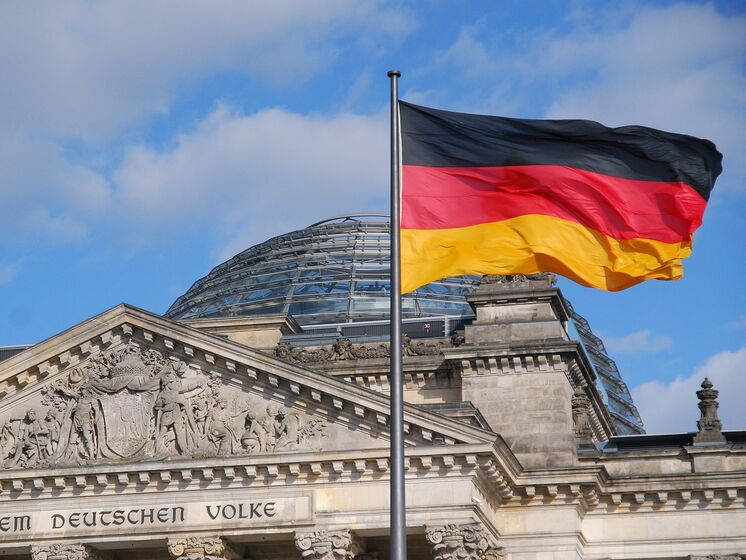 Германии следует увеличить производительность военной индустрии для помощи Украине – депутат Бундестага