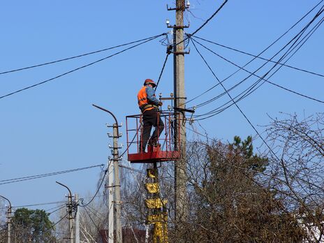 Галущенко отметил, что ремонтные бригады уже работают и будут постепенно возобновлять электроснабжение