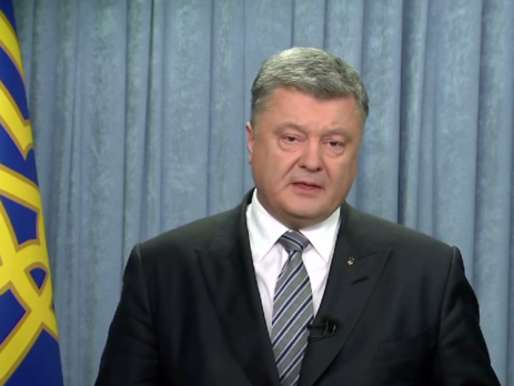 Порошенко: Следующий год будет сложным, и желающих спекулировать на этом будет хватать