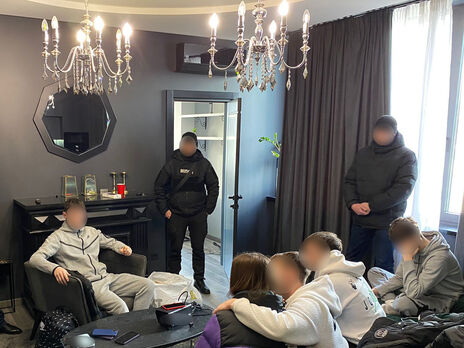 3 февраля Шевченковский райсуд Киева арестовал подозреваемых участников "пьяных" вечеринок