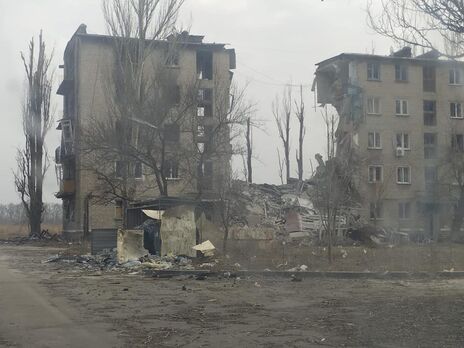По данным администрации, около 2 тыс. жителей остаются в Авдеевке и не хотят уезжать