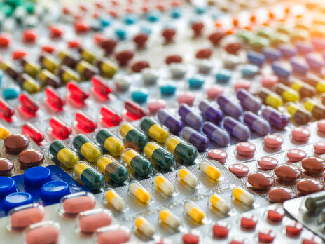 В Украине с апреля многие лекарства будут продаваться только по рецептам. Список препаратов