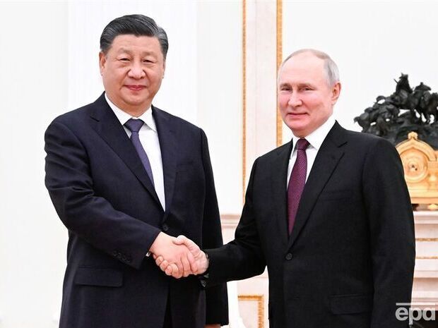 Денисенко: Сі Цзіньпін у новому переділі світу відводить Росії роль слабкого, контрольованого, технологічно й економічно залежного васала Китаю