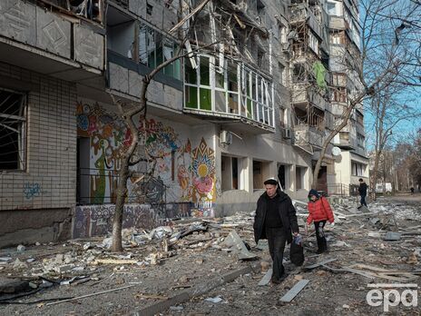 Россияне за сутки выпустили по Херсонской области почти 300 снарядов. Погиб один человек, повреждены жилые дома