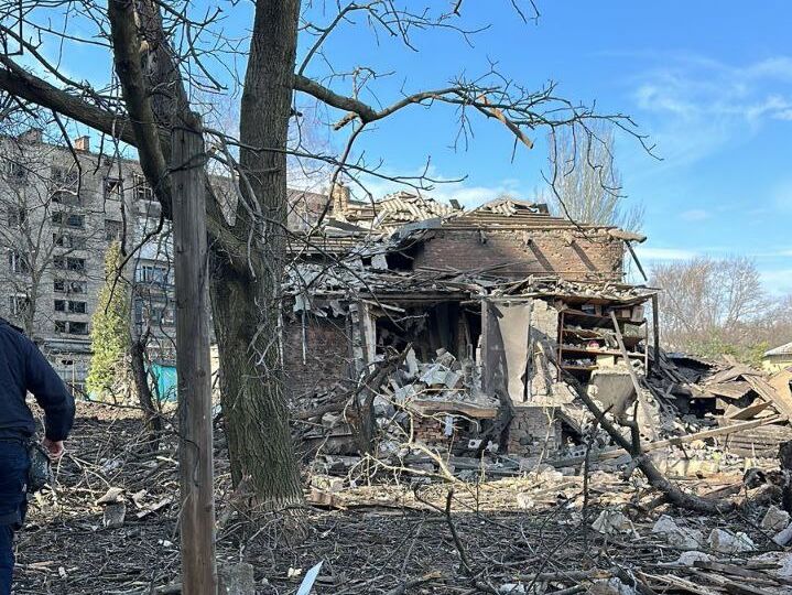 Обстріли Донецької області. Окупанти завдавали ракетних та артилерійських ударів, загинуло шестеро й дістало поранення 11 мирних жителів