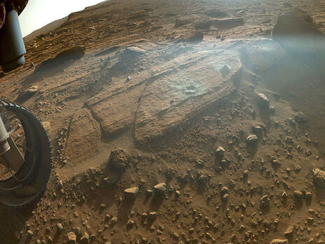 У пошуках слідів життя: апарат Perseverance розпочав нове дослідження на Марсі