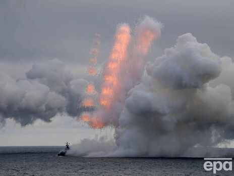 РФ вывела в Черное море три ракетоносителя, залп может достигать 20 