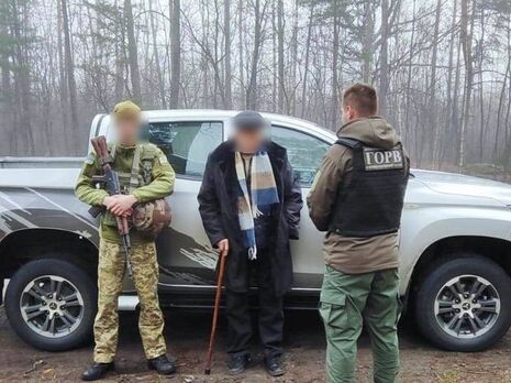 Пограничники задержали по пути в Беларусь вероятного российского агента, который подозревается в сдаче оккупантам позиций ВСУ