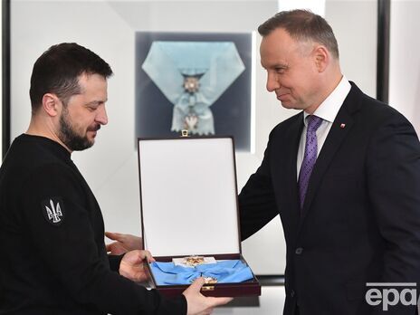 Дуда вручив Зеленському найвищу нагороду Польщі – орден Білого Орла. Відео
