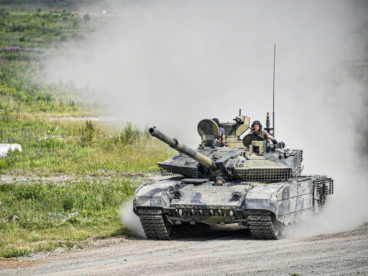 Українські захисники знищили "непереможний" танк окупантів "Прорив". Відео