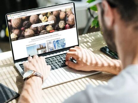 Власник українського Depositphotos скоротить 500 співробітників