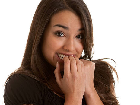 Як припинити гризти нігті. Поради, які працюють