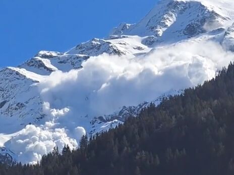 Во французских Альпах сошла лавина, погибли по меньшей мере четыре человека