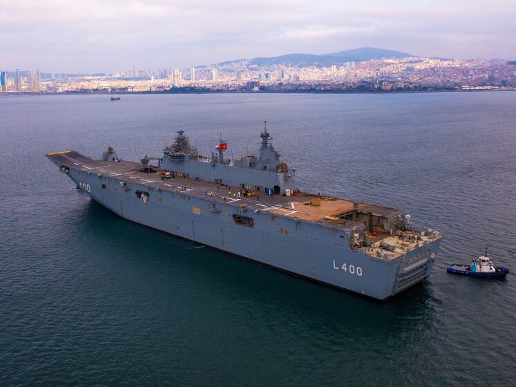Армія Туреччини отримає перший у світі корабель для підтримування БПЛА, зокрема Bayraktar зі складаними крилами