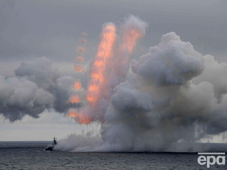 РФ вывела в Черное море один ракетоноситель, залп может достигать четырех 