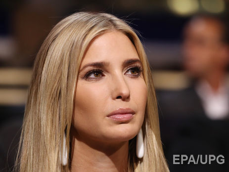 Бруклинского адвоката высадили из самолета после перепалки с Иванкой Трамп – СМИ