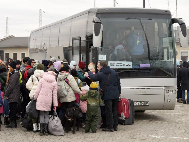 Упродовж восьми місяців з Донецької області евакуювали понад 60 тис. громадян, із них понад 7 тис. – діти – Мінреінтеграції