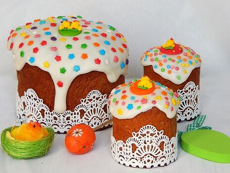 Найкраща глазур для паски, яка не липне до рук і не кришиться під час нарізання. Рецепт із простих продуктів