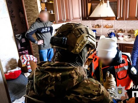 Из Авдеевки эвакуировали семью с двумя детьми. Их уговаривали уехать около полугода