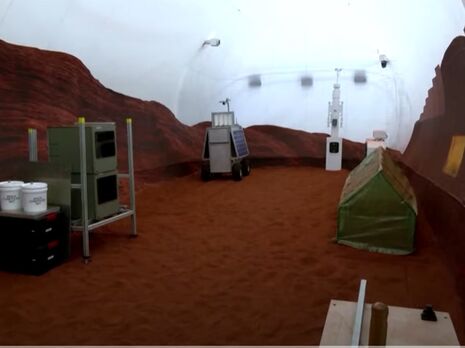 Полет на Марс. Четыре человека год проживут в среде Красной планеты, напечатанной на 3D-принтере. Видео