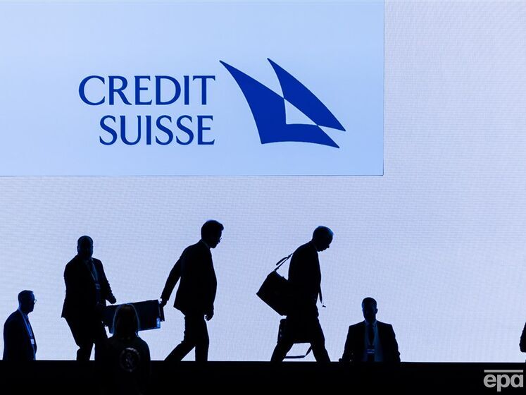 Банки Швейцарии начали предупреждать россиян о закрытии счетов, если они платят налоги в РФ &ndash; СМИ