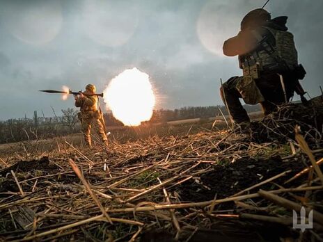 Тривають бої за Бахмут і Мар'їнку, протягом доби українські бійці відбили 49 атак ворога – Генштаб ЗСУ