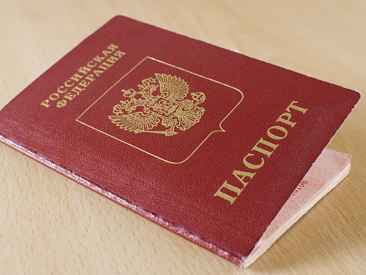 Окупанти видали жителям Маріуполя майже 40 тис. паспортів – радник мера