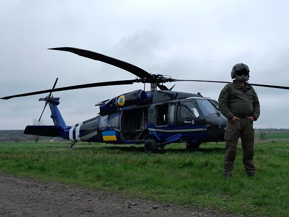 Украинские разведчики успешно освоили американский вертолет Black Hawk. Видео