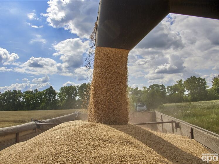 В Еврокомиссии назвали неприемлемыми решения Польши и Венгрии запретить импорт украинского зерна без согласования с ЕС