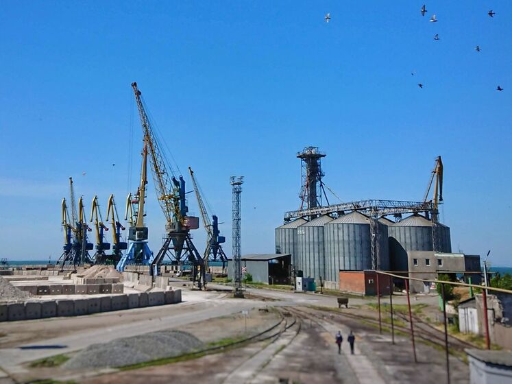Оккупанты пытаются вывезти из Бердянска похищенную кукурузу – Генштаб ВСУ