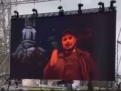 В Мелитополе оккупанты показывают на большом экране обращение убитого пропагандиста Татарского – мэр