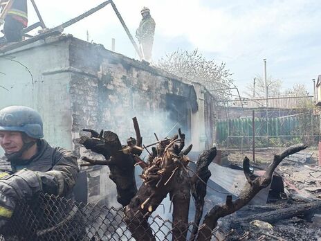 Российские войска зажигательными снарядами трижды обстреляли частный сектор Орехова, возникли пожары – Запорожская ОВА