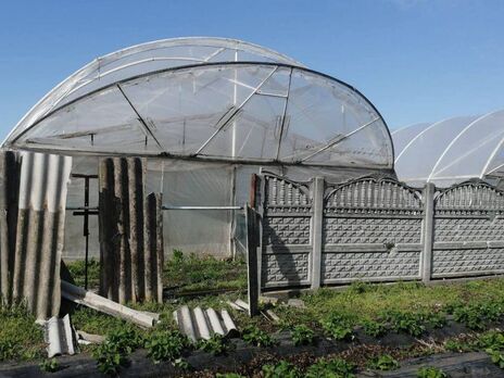 Окупанти 18 квітня обстріляли Нікопольський район, є руйнування – ОВА