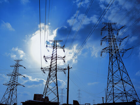 На сході України частково відновили роботу підстанції, яку росіяни п'ять разів атакували ракетами і дронами – 