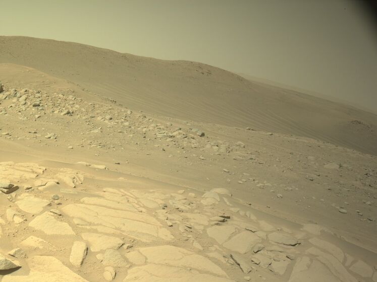 Аппарат Perseverance осмотрел кратер внутри кратера на Марсе и намерен исследовать 