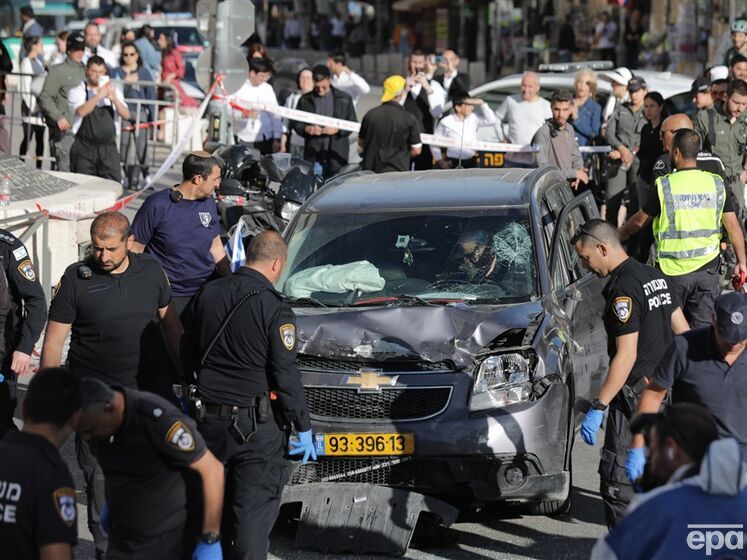 У центрі Єрусалима автомобіль в'їхав у натовп, є поранені