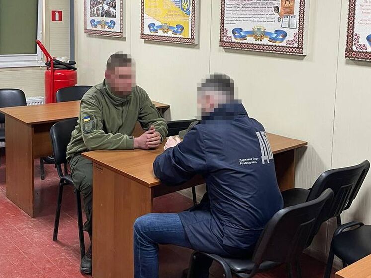 Офіцера, якого підозрюють у побитті солдата в Івано-Франківську, відправили під домашній арешт. Прокуратура проти