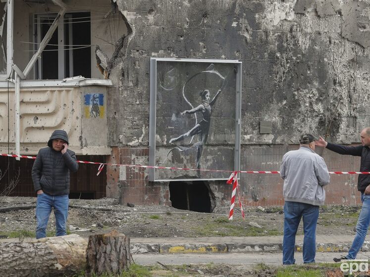 В Ирпене сносят дом с одним из граффити Бэнкси. Рисунок сохранят