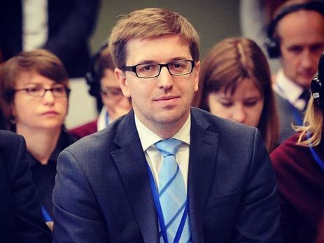 Руководитель секретариата омбудсмена заявил, что в дни судебных заседаний троих украинских заключенных в Крыму не кормили