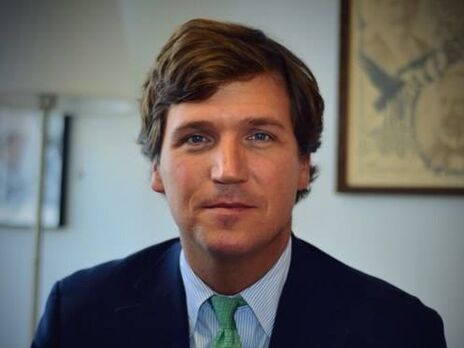 Американский телеканал Fox News уволил ведущего Такера Карлсона, который называл Зеленского 