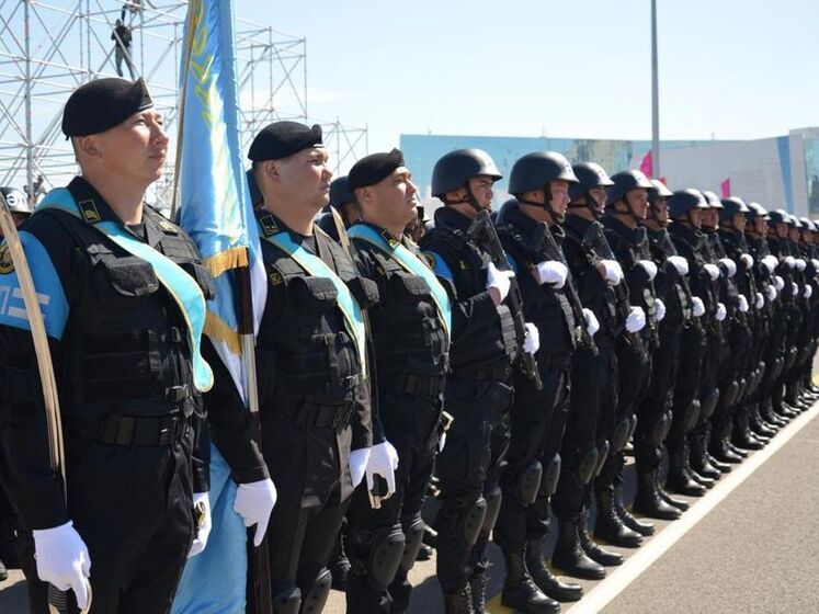 Казахстан знову скасував парад на 9 травня
