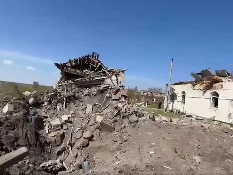 Окупанти вранці скинули на Кізомис дві керовані авіабомби, російські війська третій день поспіль атакують село